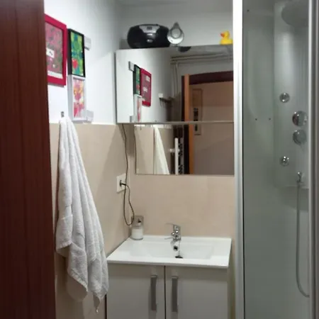 منزل للإقامة Individual Con Tv Centro *